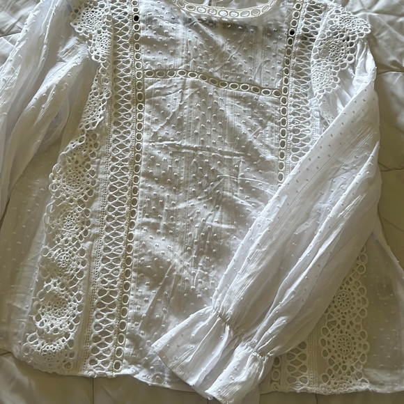NWOT WHITE LONG SLEEVE LATTICE TOP - Picture 1 of 5